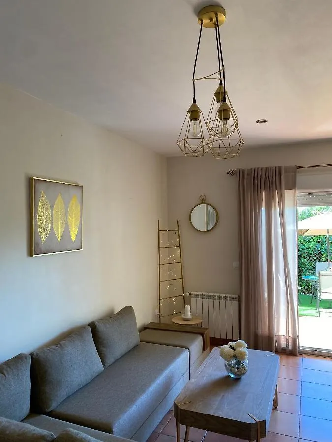 Apartamento Precioso adosado rodeado de un entorno verde natural y muy cerca de la playa Chiclana de la Frontera