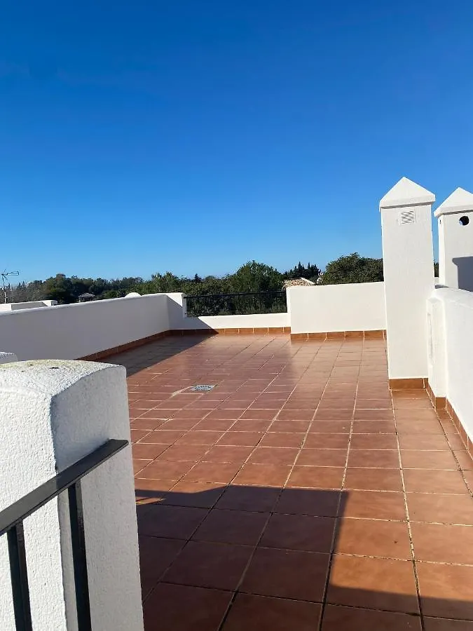 Apartamento Precioso adosado rodeado de un entorno verde natural y muy cerca de la playa Chiclana de la Frontera
